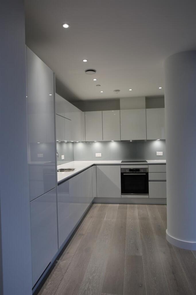 Kitchen11.JPG