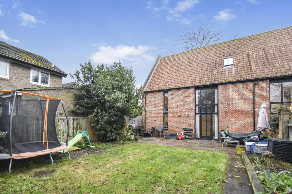 1889873_202512091...