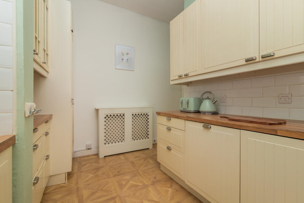 Flat 2 Hill House Stanely Road Paisley PA26HG-6