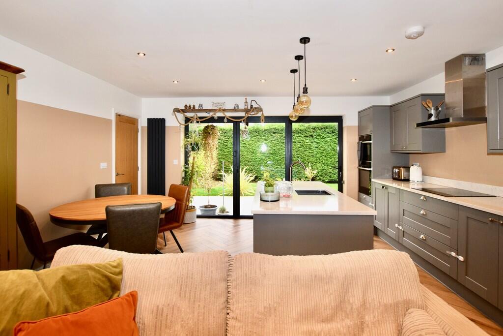 Kitchen/Dining/Li...