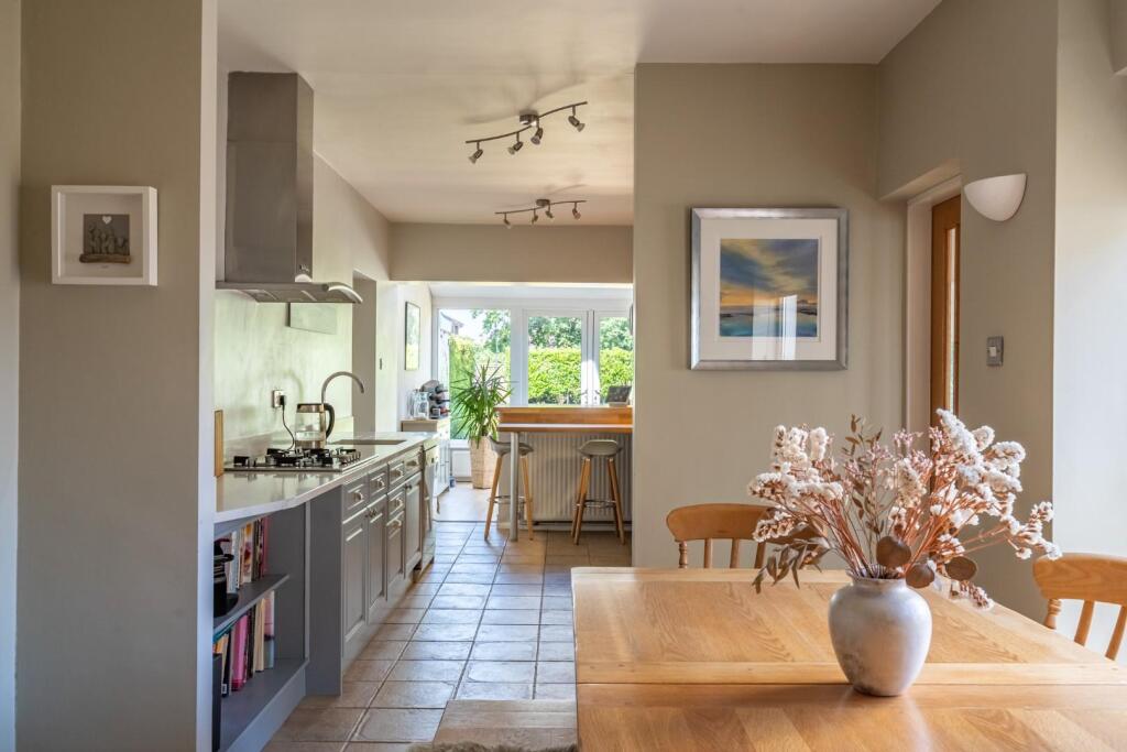 eastholme ave-15.jpg