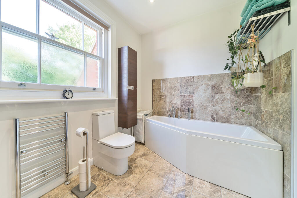 Ensuite Bathroom