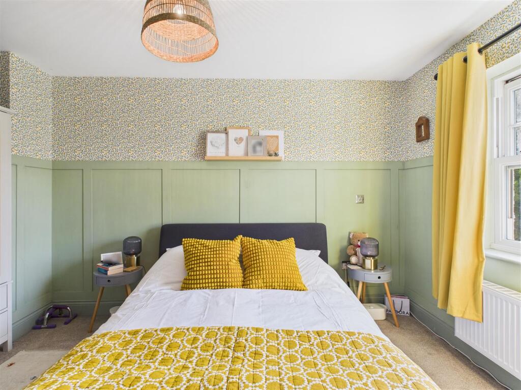 BEDROOM 1
