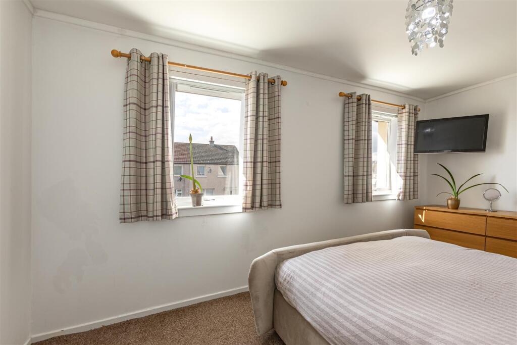 53 Weirgate Avenue St Boswells 23.JPG