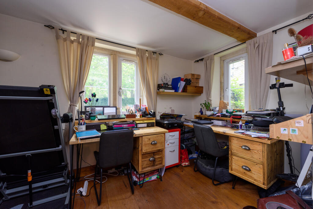 TEK HiRes 240422 051