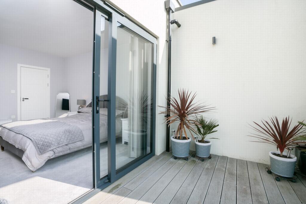 Principal bedroom