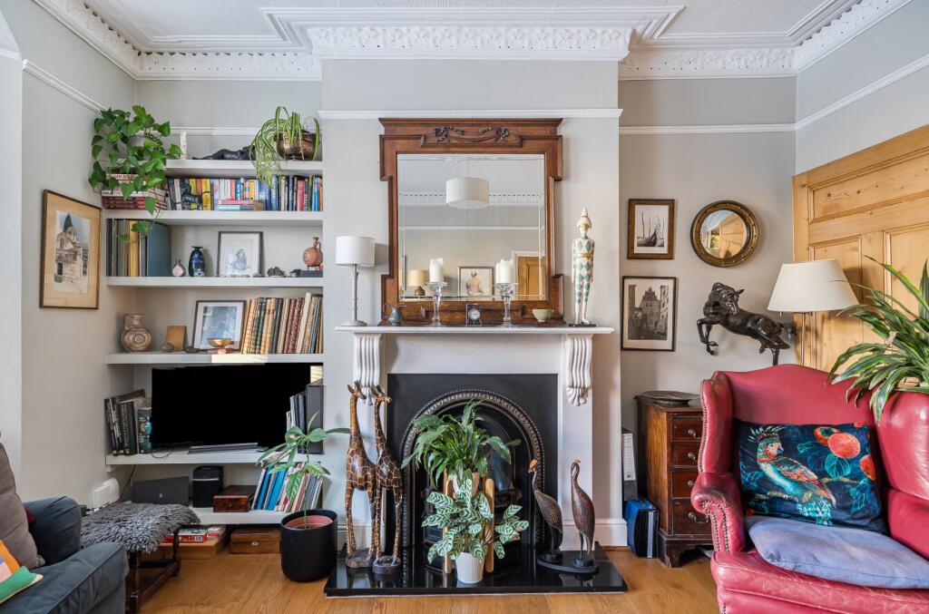 1385055-15-692713...