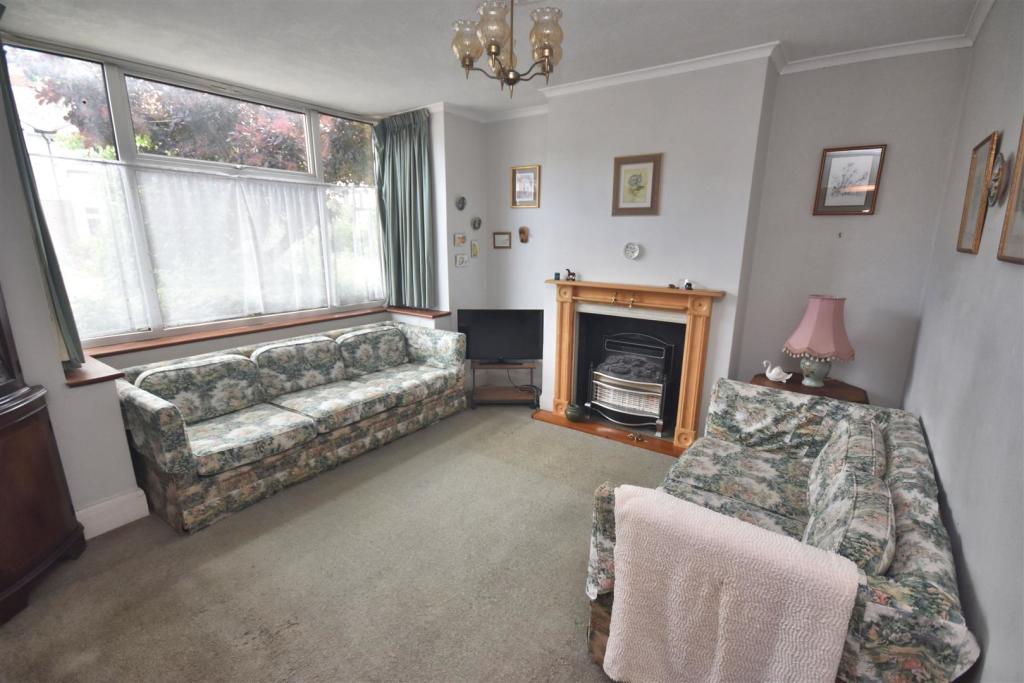 Sitting Room.jpg