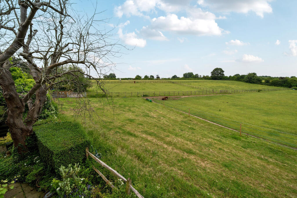 1300454-4-6846964...