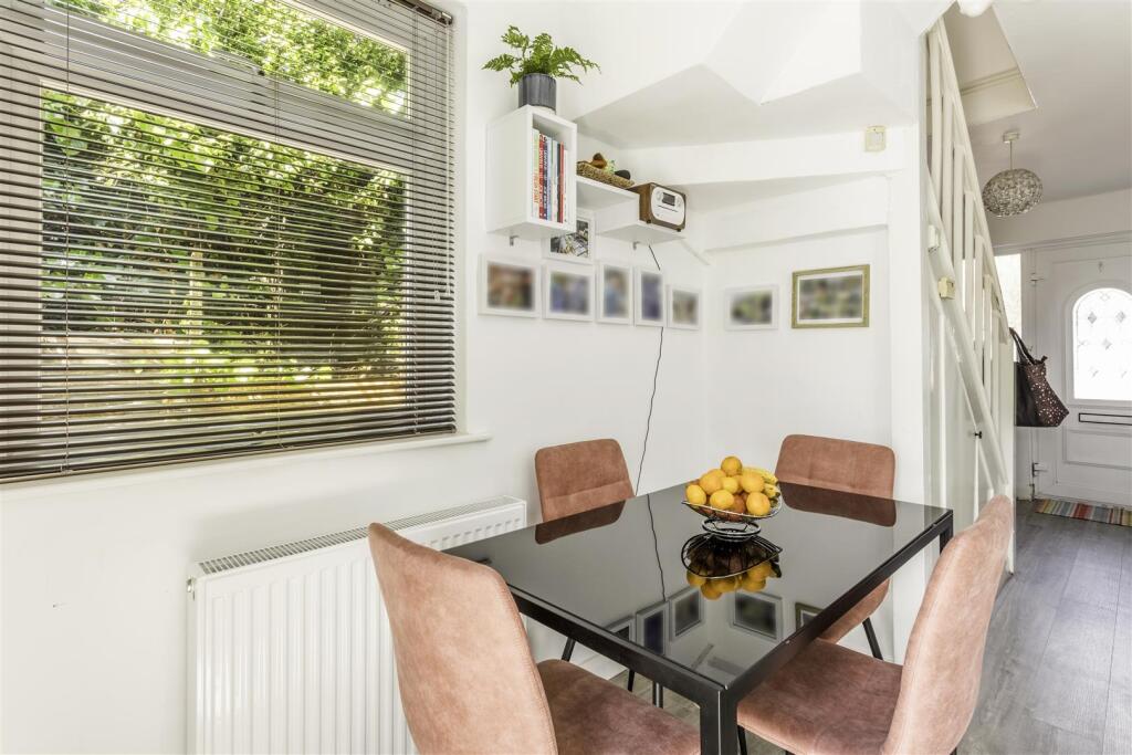 16 Stanley Road-6.jpg