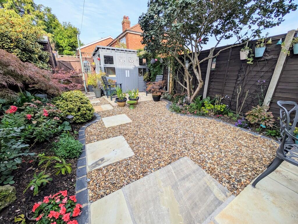 PXL_20251002_0903...