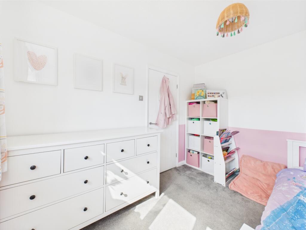 CAM03729G0-PR0032-STILL021