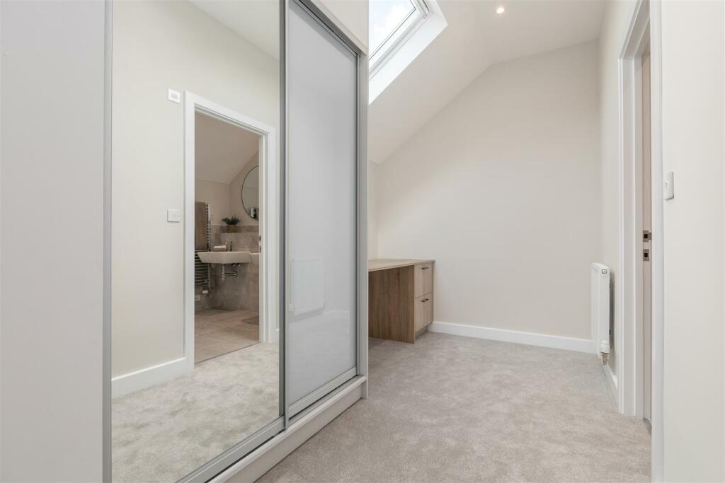 Dressing room show home