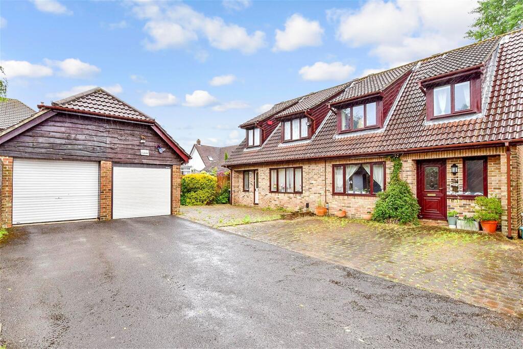 External Lifestyle Photograph