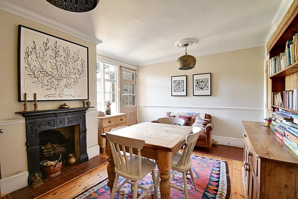 Dining Room 3.jpg