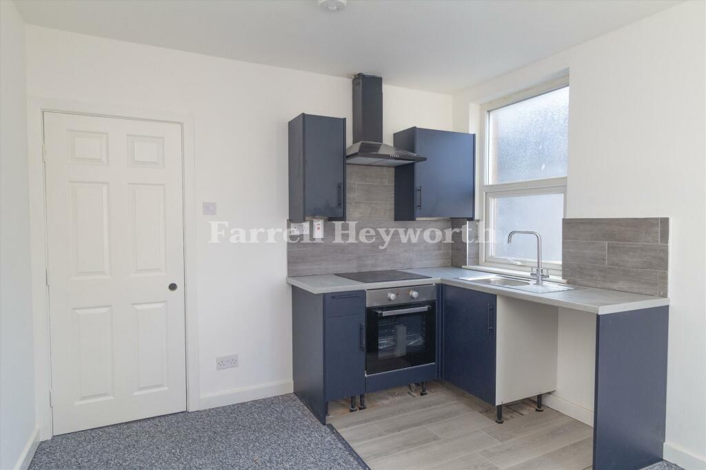 Flat 4 lounge and ki