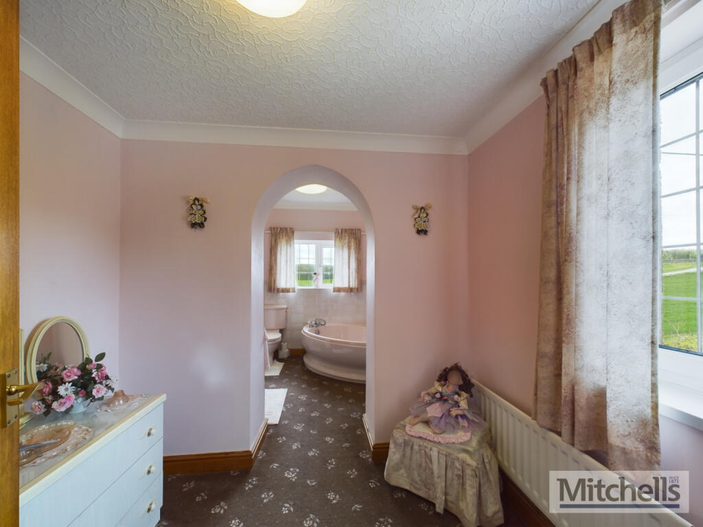 Ensuite/Dressing Area