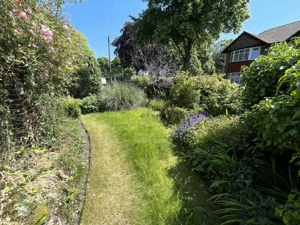 Gardens 3.jpg