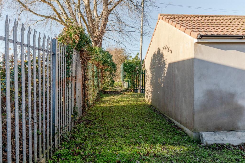 Garage, Sea Mills 5.jpg