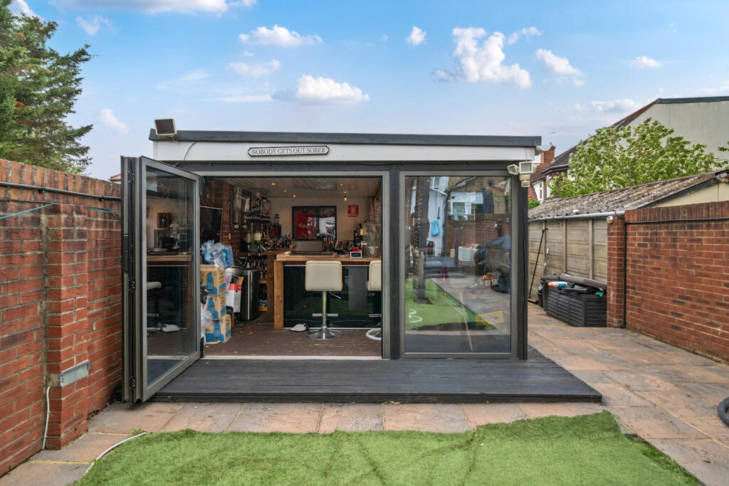 1334952-4-6890be9...