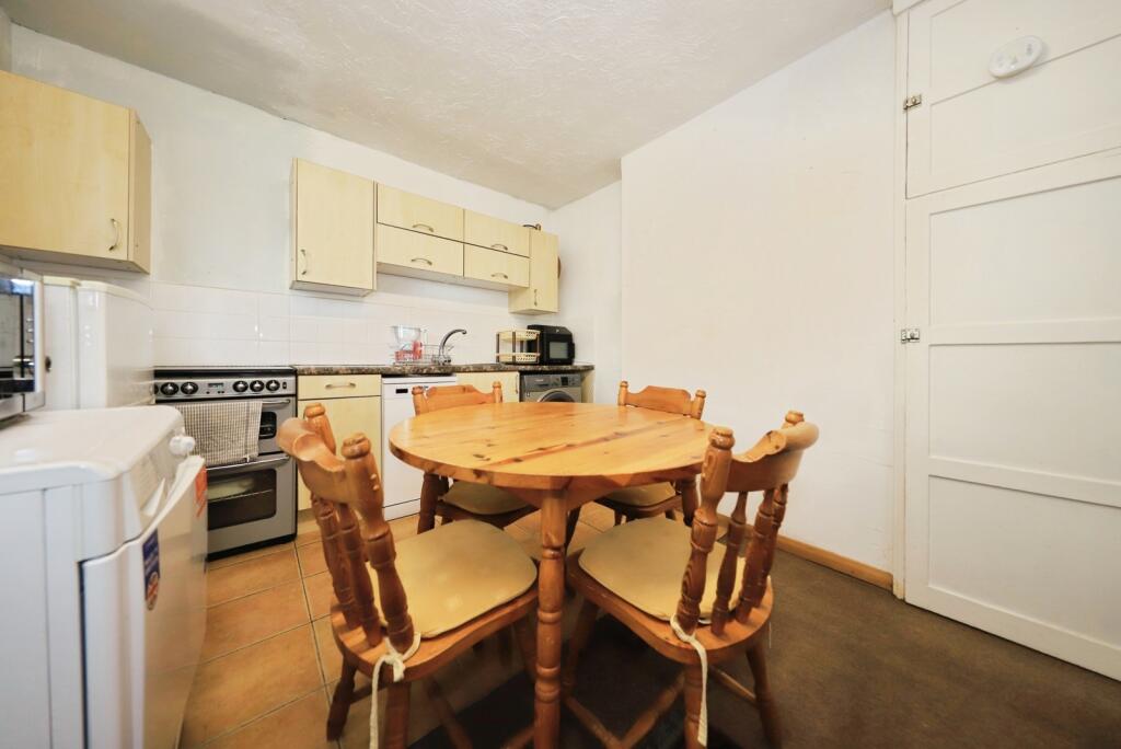 Living Room /Kitchen