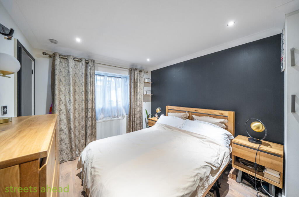 33feb8df-638e-401...