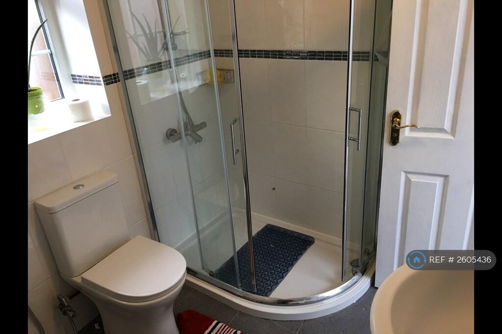 Ground Floor Bathroom