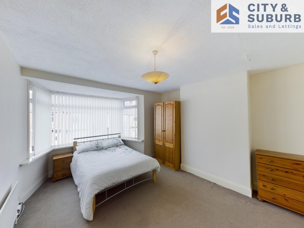 RKT92 Bedroom 1