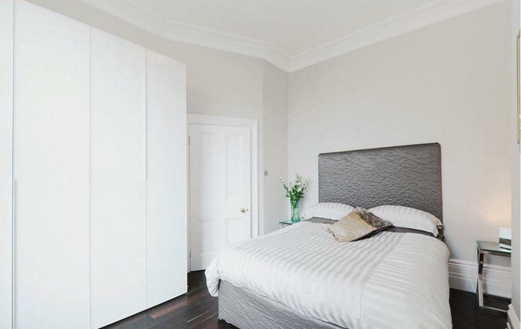 bed1.jpg