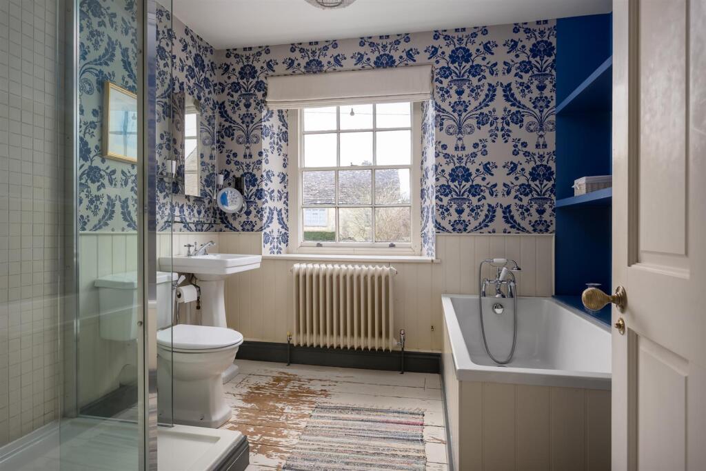 52 - Malt Cottage - GL7 5RY - Web.jpg