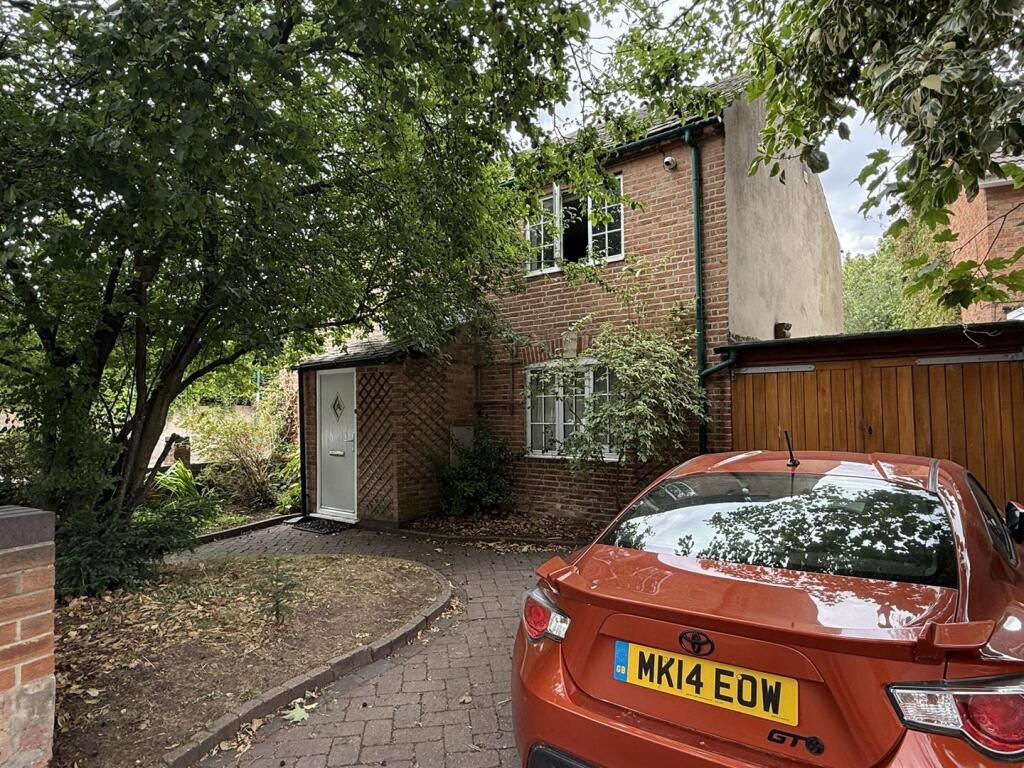 Driveway &amp; Garage
