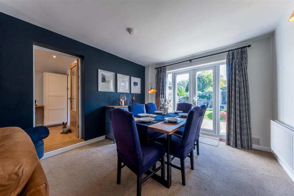 26 The Avenue-013.jpg