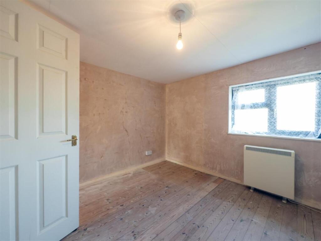 20250307111425 - IMG_4708 - 124 The Green, Wickham