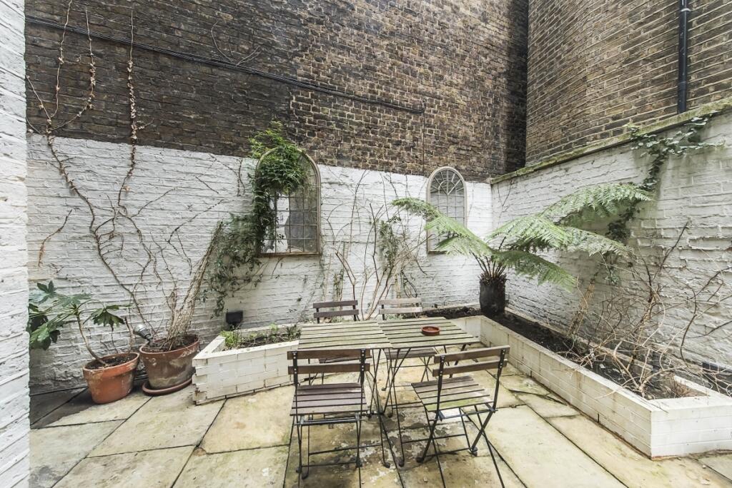 Patio 1