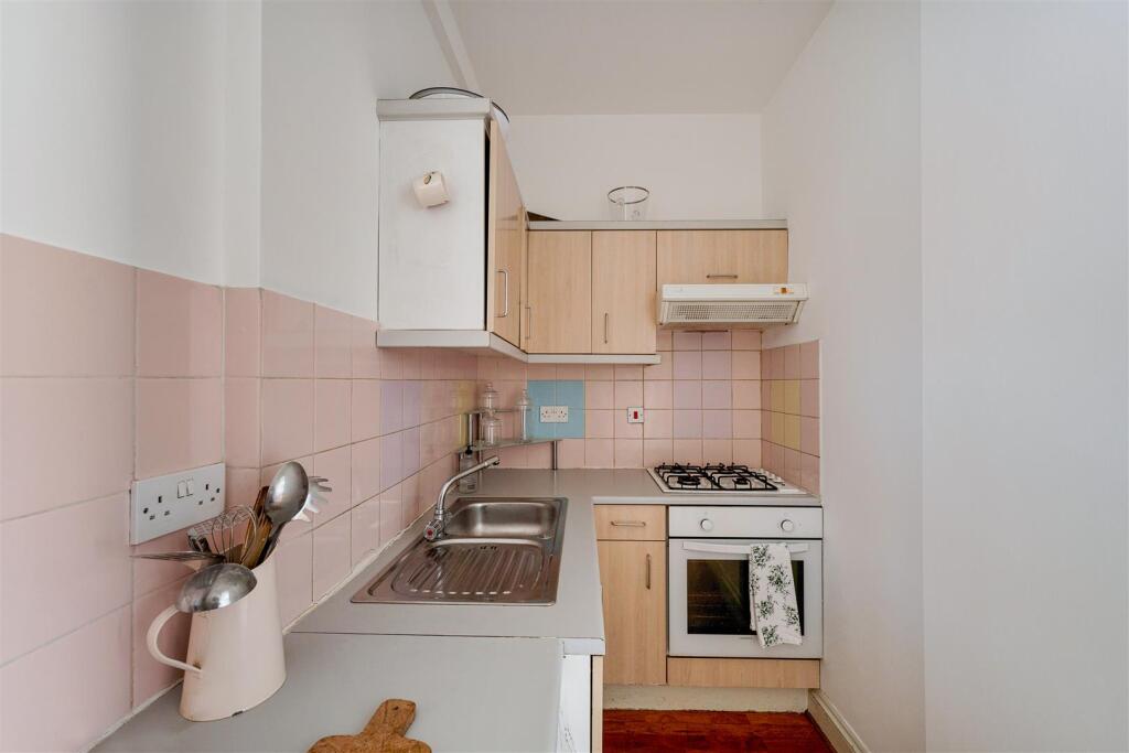Urswick Road, E9