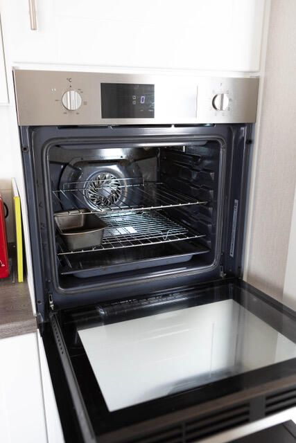 Oven