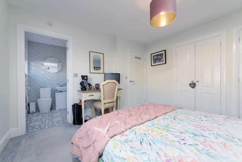 Main Bedroom