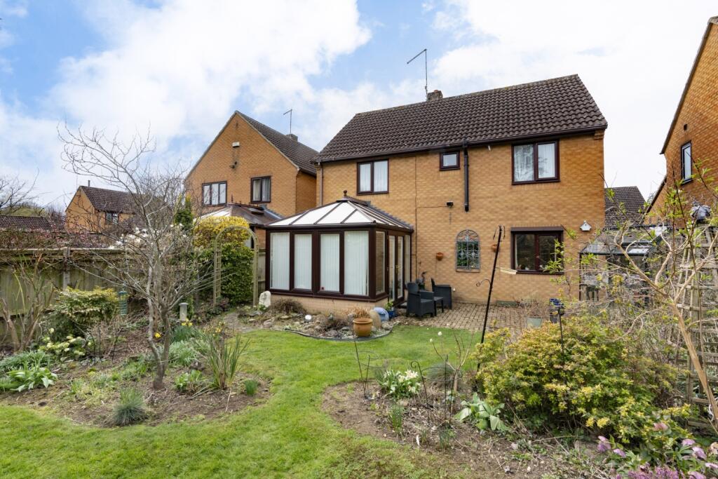 Rear, West Stonebridge, Peterborough, Ewemove sale