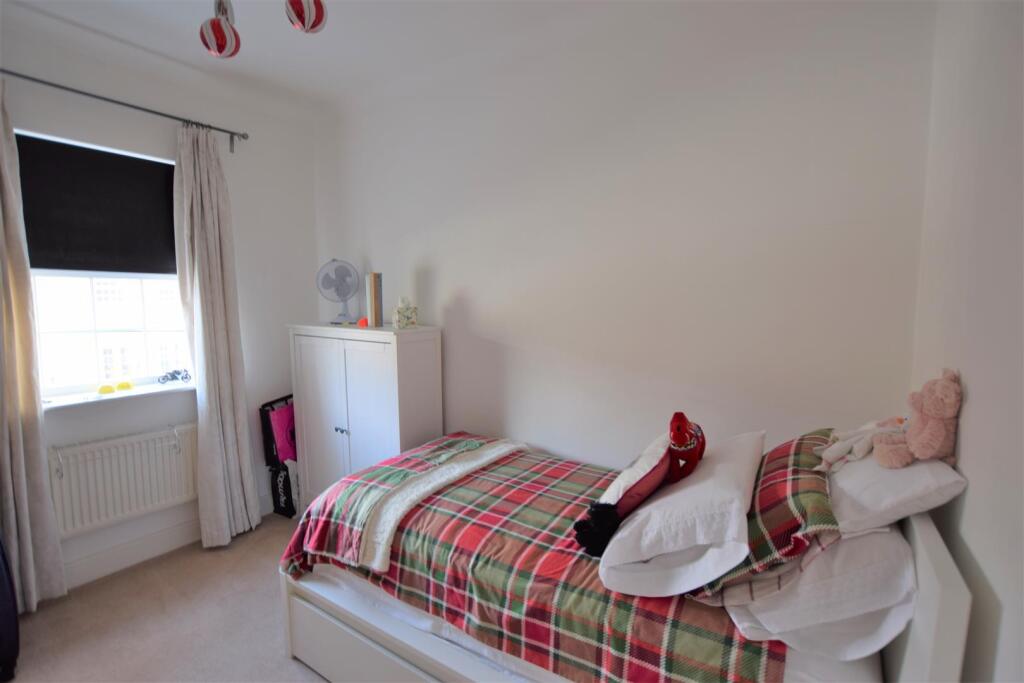 bedroom 3.jpg