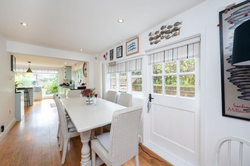 Kitchen/Breakfast Room