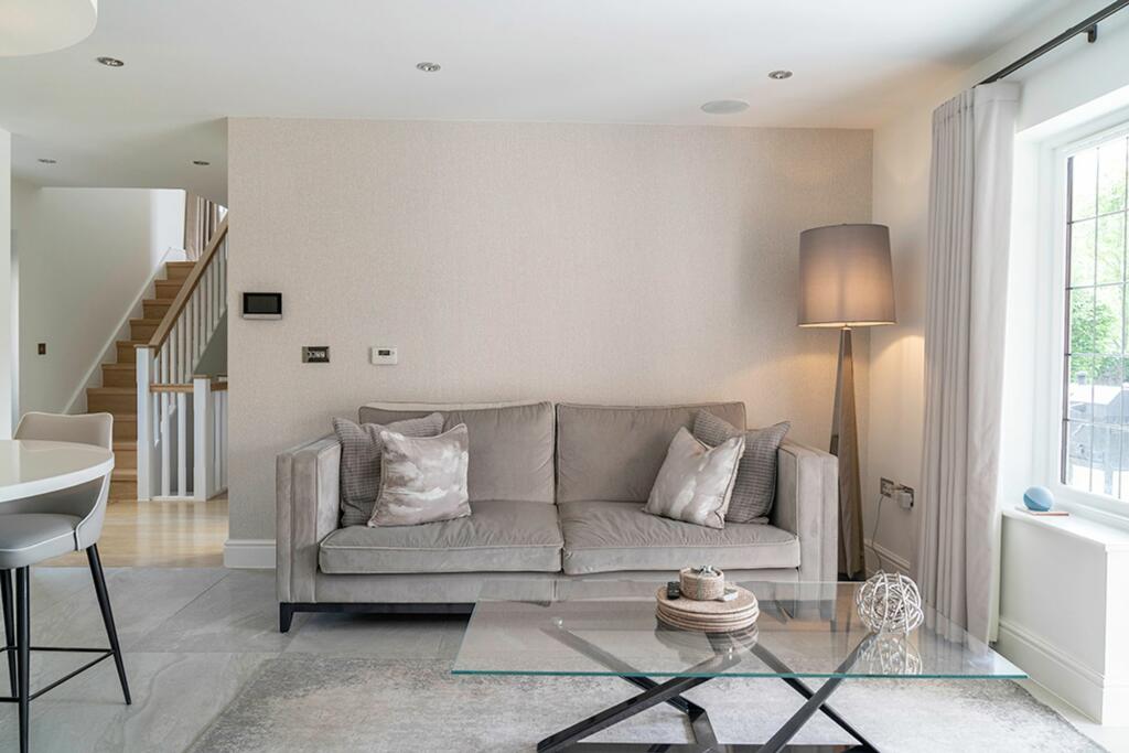 Kitchen &amp; Breakfast/Sitting Room