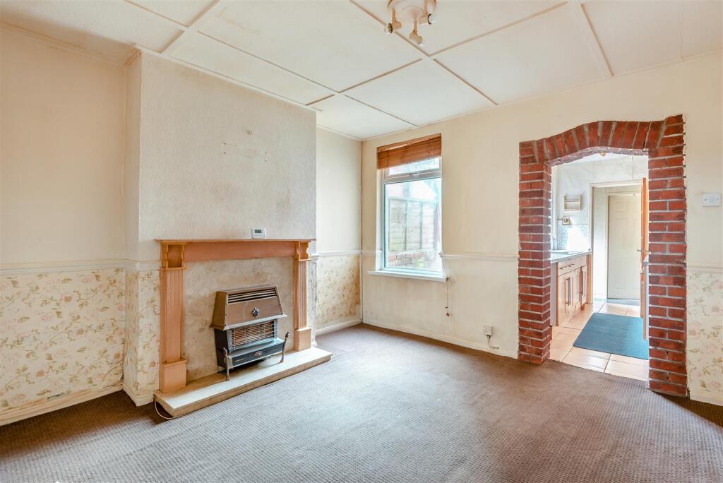 8660603-interior04.jpg