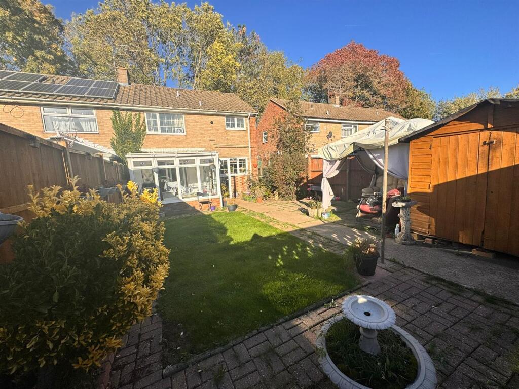 WhatsApp Image 2025-10-06 at 17.03.21_b6151852.jpg