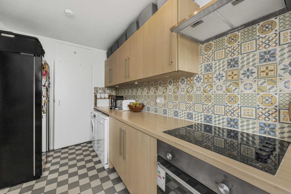 119 St James Road -005