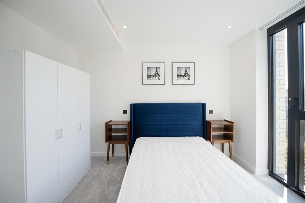 Bedroom  .jpg