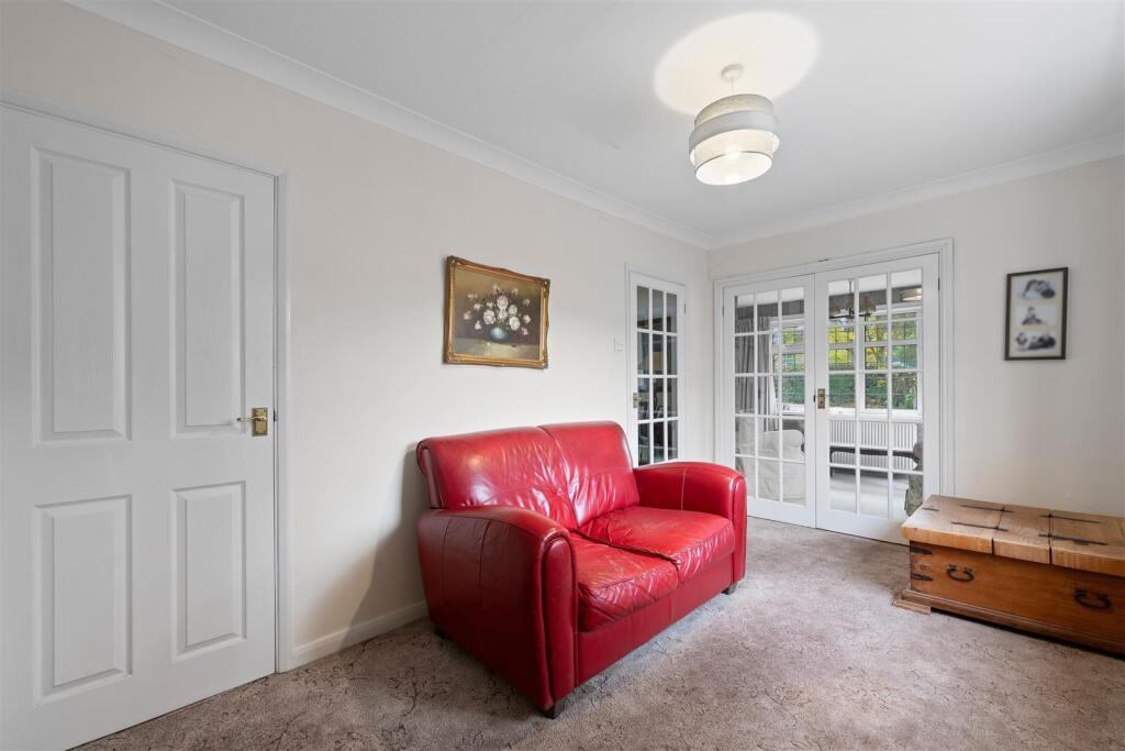 Dining Room/Snug