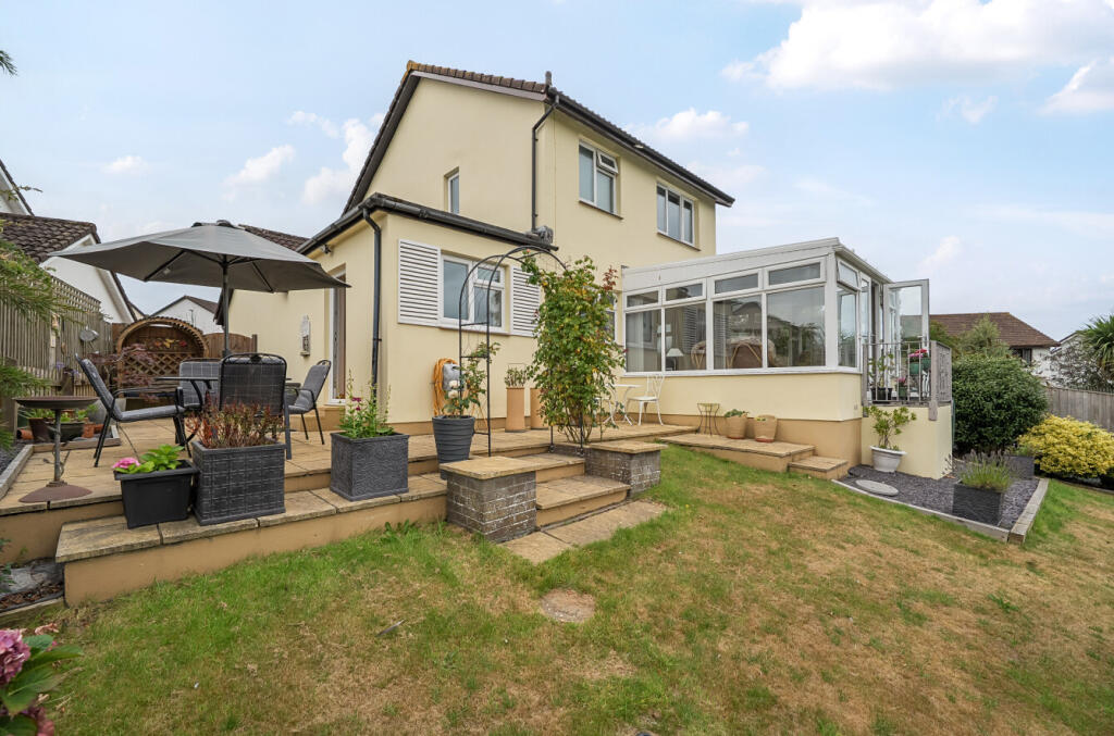 1335319-9-6895c82...