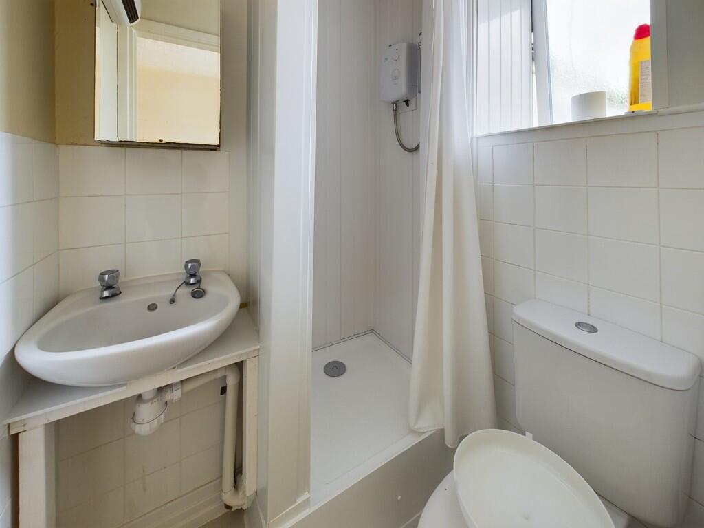 CAM03974G0-PR0102...