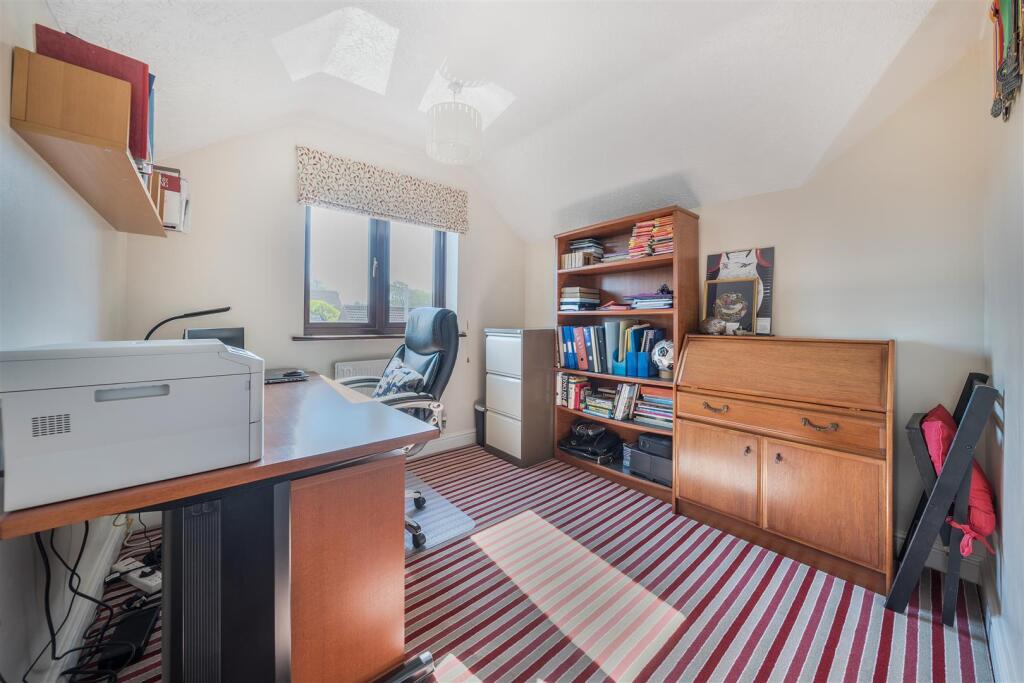 21 Forrester Close, Coleorton
