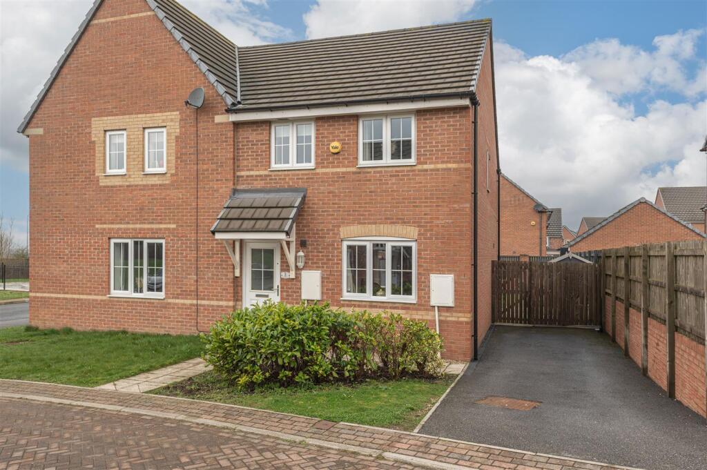 07 - 1 Anderson Lane LS27 0FP.jpg